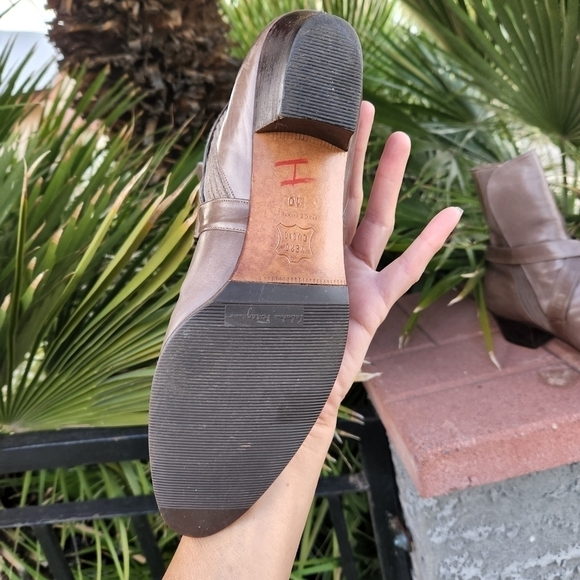 SALVATORE  FERRAGAMO BOOTIES - Picture 7 of 11